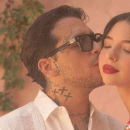 El cantante compartió fotos románticas con su esposa mientras crecen las críticas por no asistir al cumpleaños de su hija Inti.